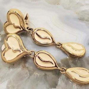 100% Authentic Givenchy Signed Vintage Earrings Clip-on Heart Dangle Gold Toned